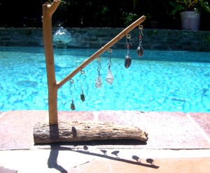 standing driftwood ornament for hanging earrings on